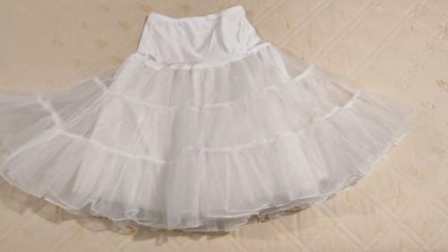 Mooie witte petticoat maat S met onderrok - 65 cm lang, Wit, Ophalen of Verzenden, Knielengte, Maat 36 (S)