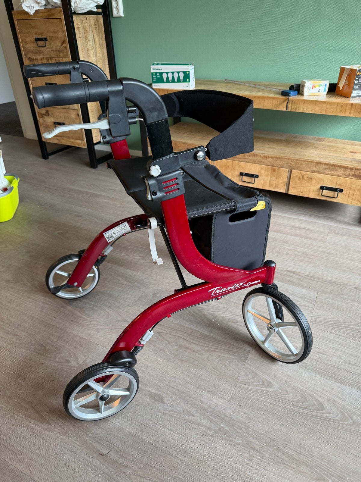 Rollator Travixx by Medipoint – rood/zwart, Diversen, Ophalen