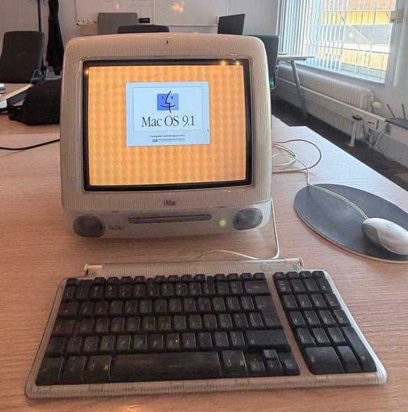 Werkende Apple iMac G3 Graphite - Vintage Computer, Computers en Software, Apple Desktops, Ophalen, Gebruikt, Minder dan 4 GB