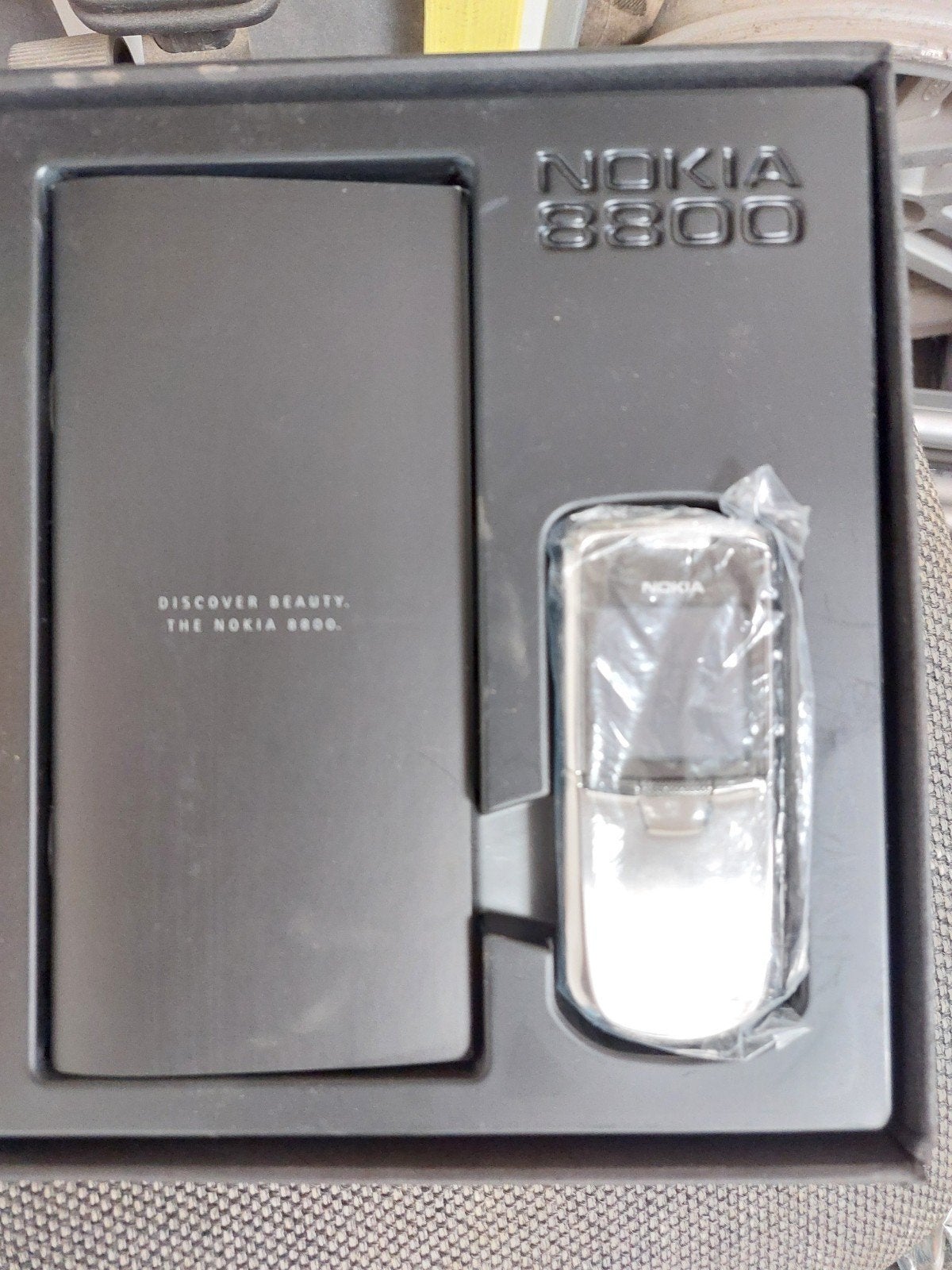 Nokia 8800 Klassieke Schuiftelefoon - Zilver, Compleet, Schuifmodel, Fysiek toetsenbord, Ophalen of Verzenden, Zonder simlock