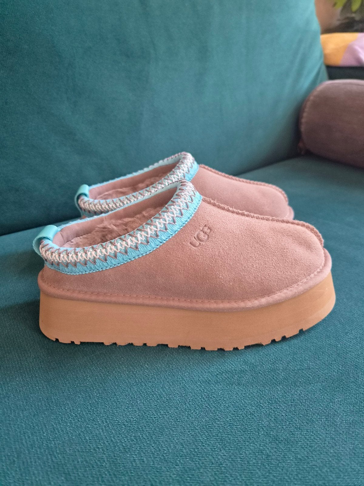 Ugg Tazz II pantoffels met plateauzool, UGG, Bruin, Nieuw, Ophalen of Verzenden