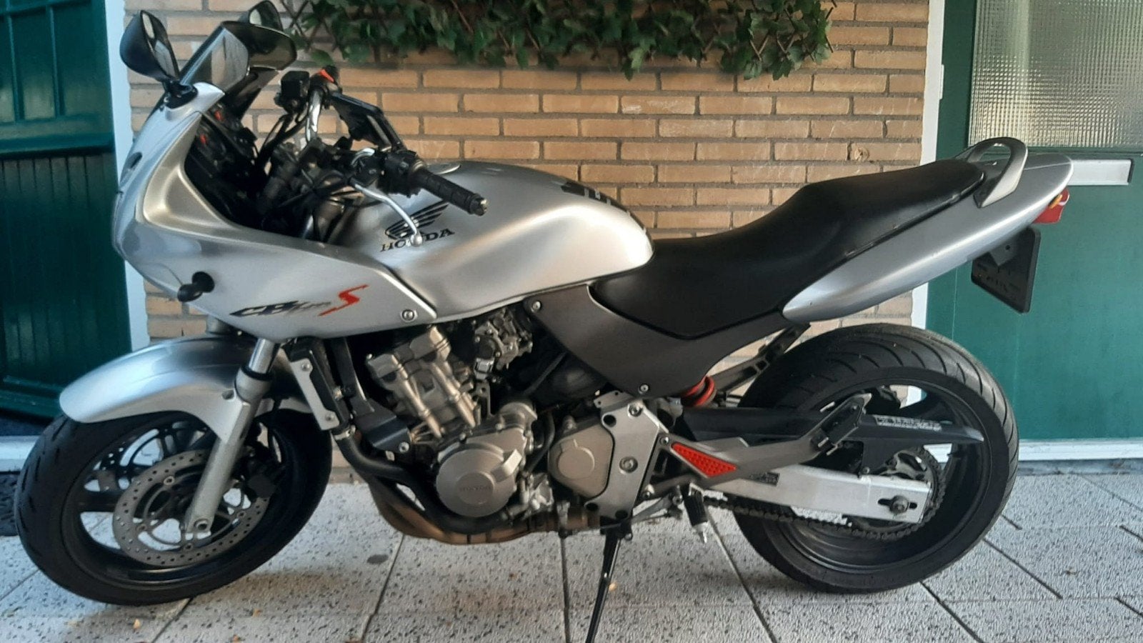 Honda CB600F Hornet (2001) - Goed onderhouden, Motoren, Particulier