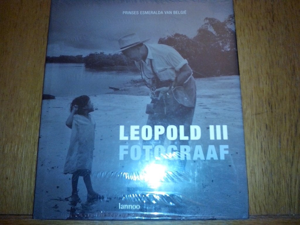 Koning Leopold III Fotograaf - Prinses Esmeralda Van België, Ophalen of Verzenden, 20e eeuw of later, Zo goed als nieuw, Overige gebieden