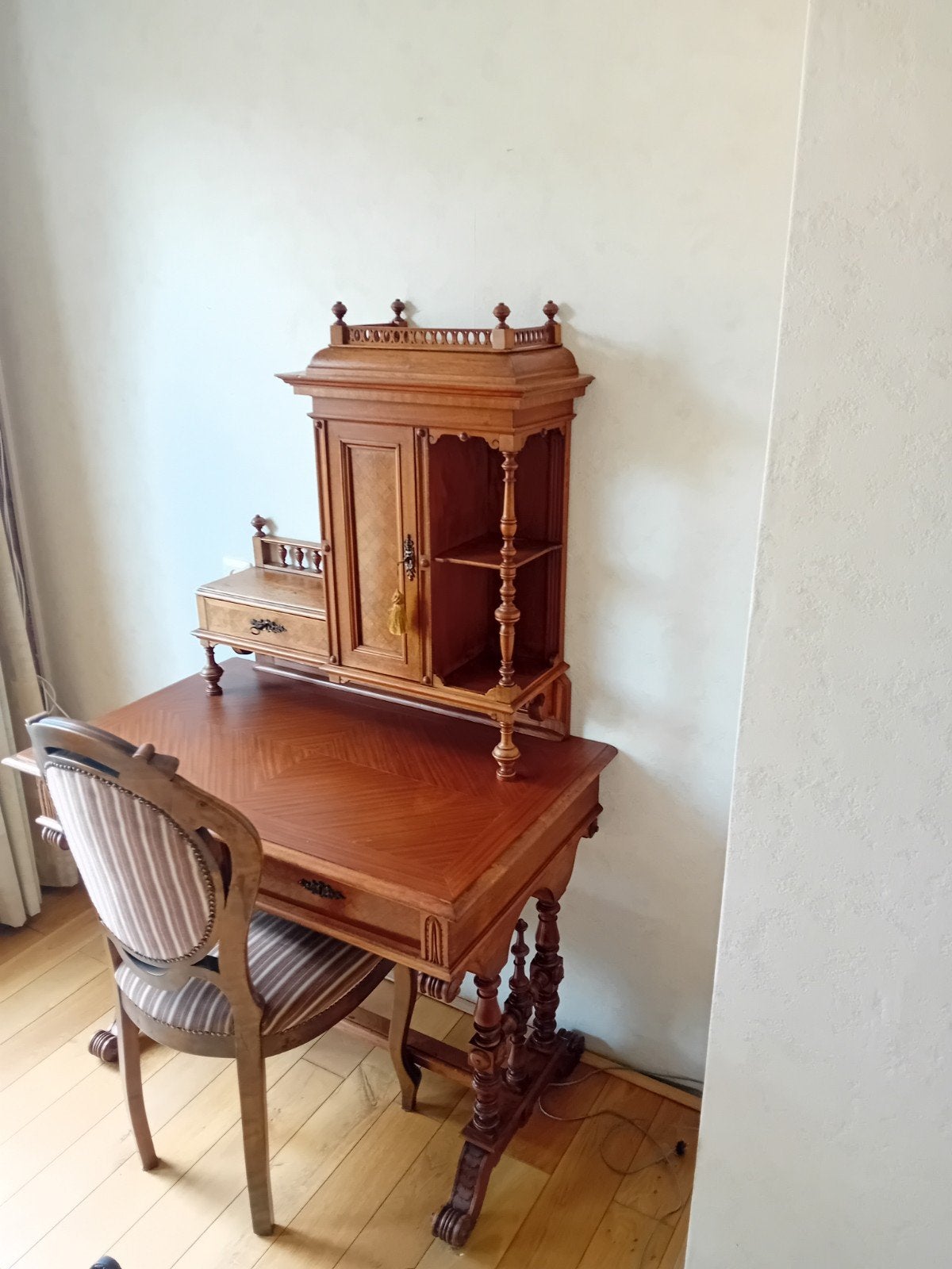 Antieke schrijftafel., Ophalen, Gebruikt