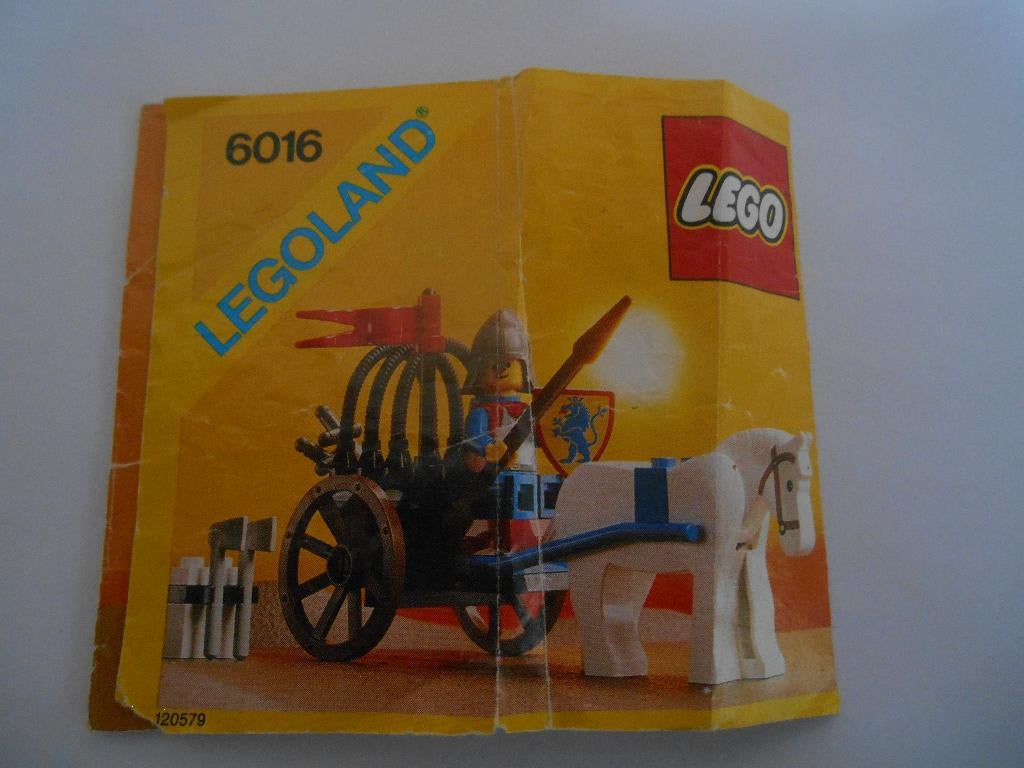 lego oud thema kasteel instructieboekje bouwhandleiding 6016, Kinderen en Baby's, Speelgoed | Duplo en Lego, Ophalen, Gebruikt
