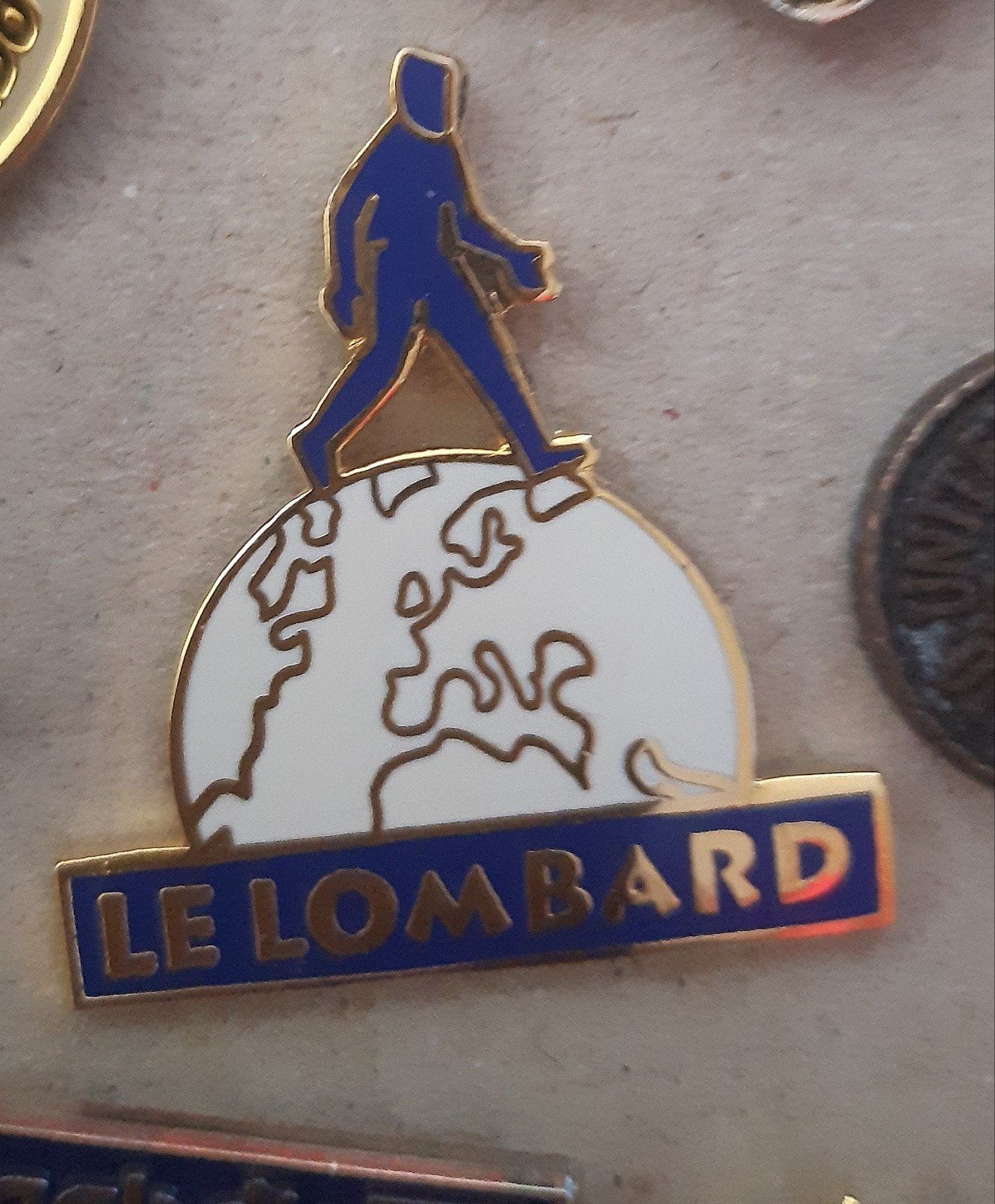 Pin Le Lombard, Verzamelen, Ophalen of Verzenden, Nieuw, Merk, Speldje of Pin