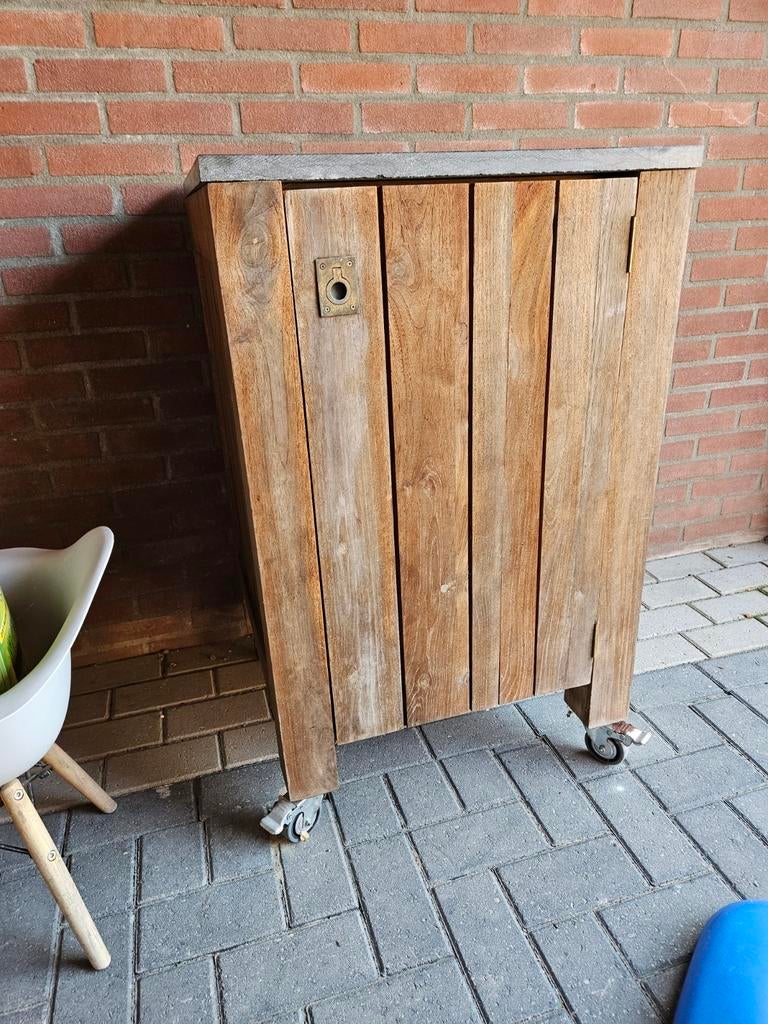 Zware tuinkast, Tuin en Terras, Ophalen, Gebruikt, Hout, Overige typen