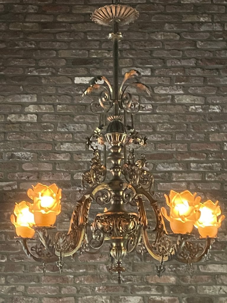 Antieke bronzen kroonluchter met 6 armen en glazen kappen, Ophalen, E14 (klein), Zo goed als nieuw, Glas