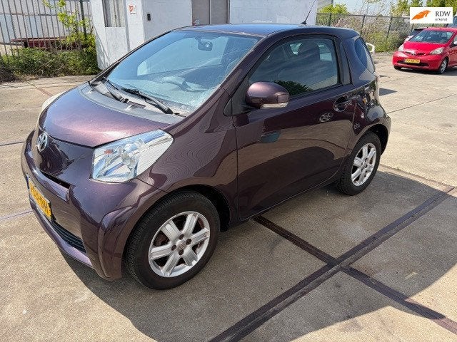 Toyota IQ 1.0 VVTi Comfort-SUPER ZUINIG-AIRCO, Auto's, Gebruikt, Overige kleuren, Bedrijf, Handgeschakeld