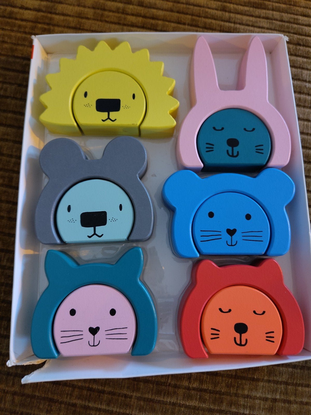houten puzzel dierenhoofdjes, Kinderen en Baby's, Speelgoed | Kinderpuzzels, Ophalen of Verzenden, Zo goed als nieuw, Van hout
