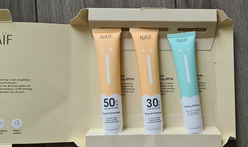 NAIF Minerale Zonnebrand SPF50, SPF30 & Cooling Aftersun, Ophalen of Verzenden, Nieuw, Gehele gezicht, Overige typen
