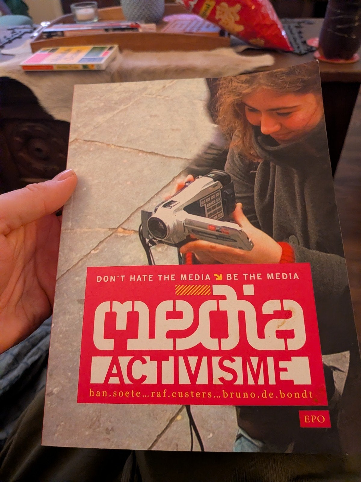 R. Custers - Media-activisme, Sociale wetenschap, Ophalen of Verzenden, Zo goed als nieuw, R. Custers; H. Soete; B. de Bondt