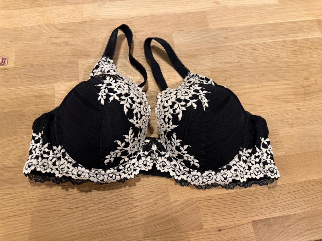 Wacoal bh 85B NIEUW!! Nu €35, Ophalen of Verzenden, Zwart, BH