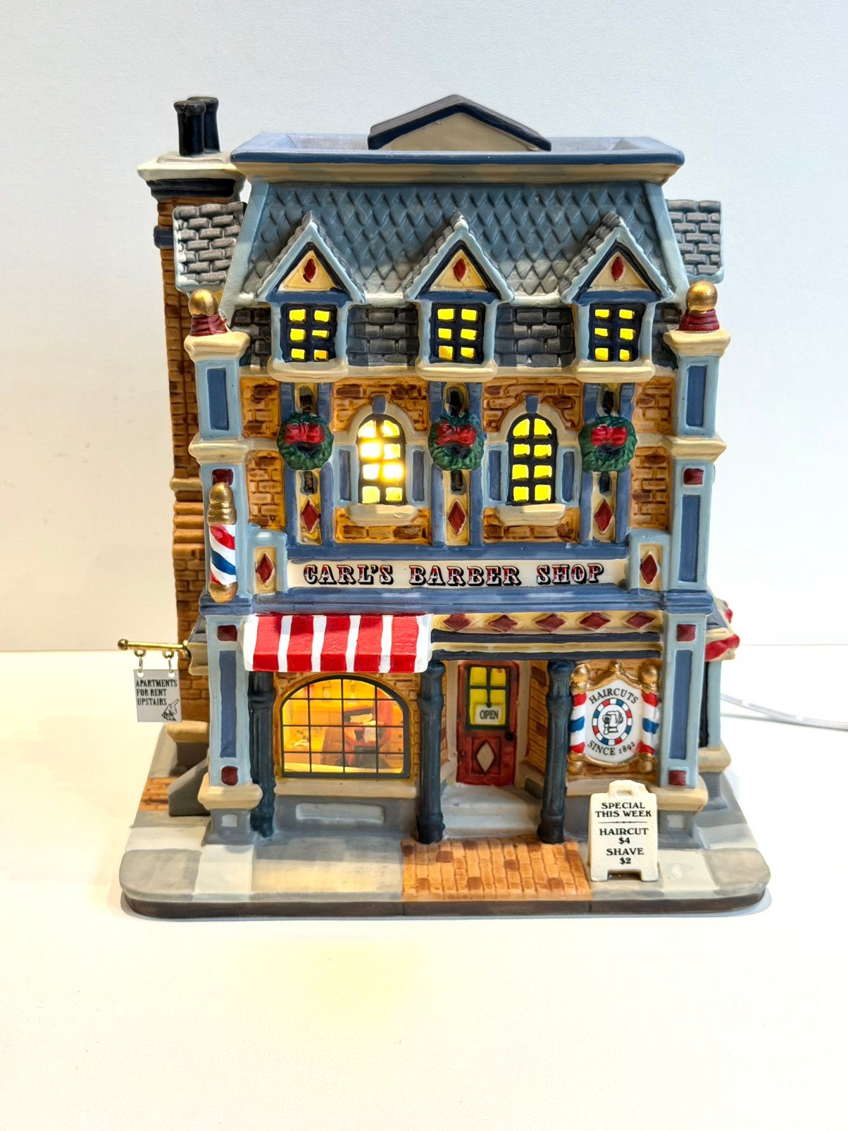 Lemax Carl’s Barber Shop, Verzenden