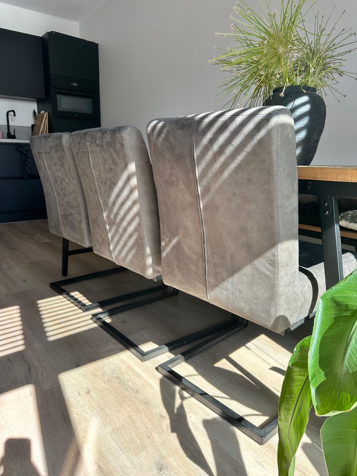 Drie industriele stoelen., Huis en Inrichting, Ophalen, Zo goed als nieuw, Vijf, Zes of meer stoelen