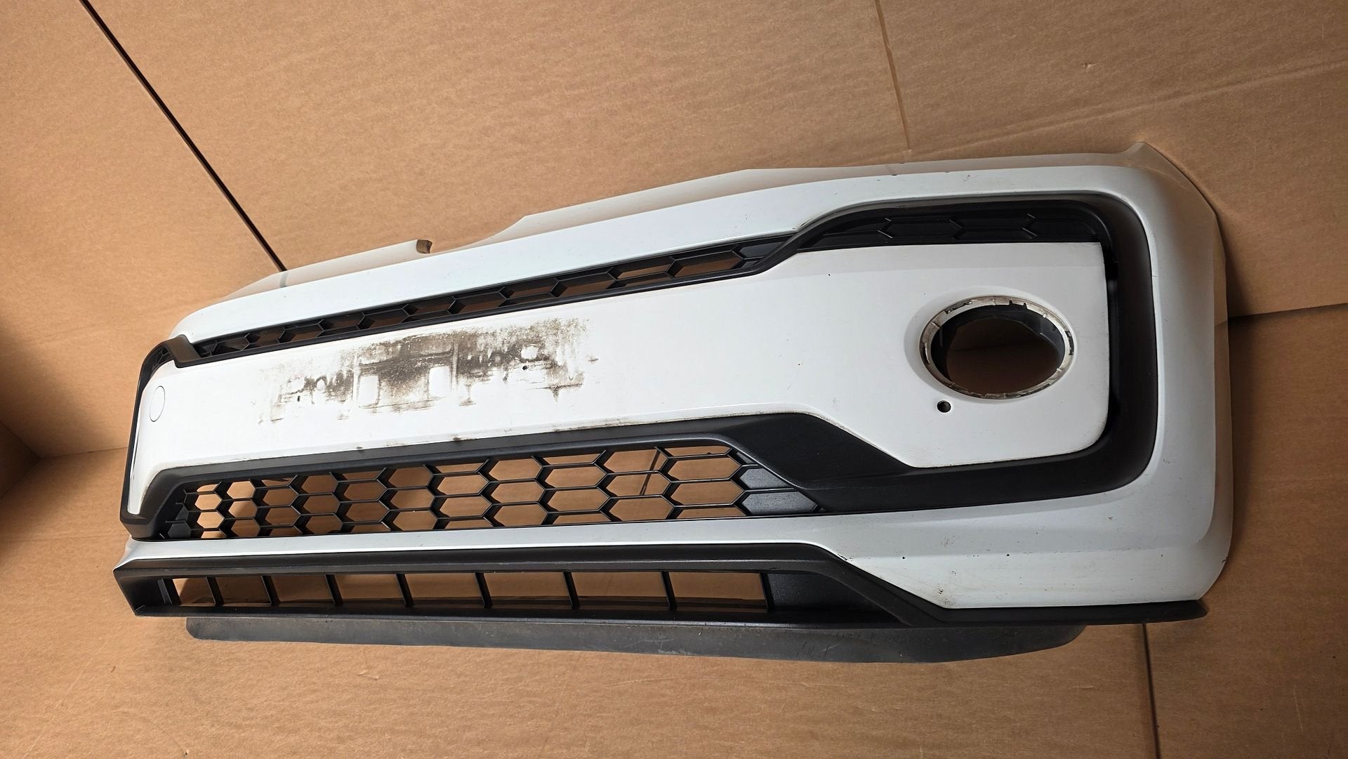 Voorbumper VW UP Facelift GTI 1.0 TSI BUMPER 1S0807221H, Gebruikt, -, Voor, Ophalen of Verzenden