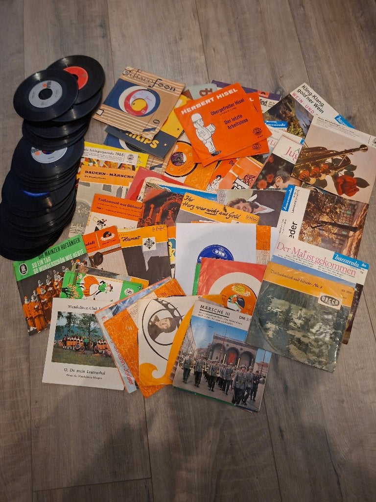 kleine partij singels meest duits paar nederlands, Ophalen of Verzenden, Gebruikt, Nederlandstalig