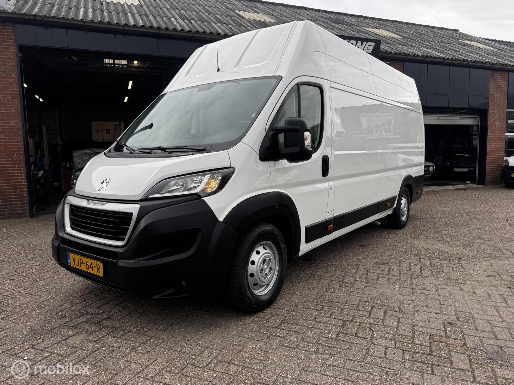 Peugeot Boxer 435 2.2 BlueHDi 165 L4 H3 MAXI Nieuwe Motor, Auto's, Bestelauto's, Euro 6, 4 cilinders, 3000 kg, Origineel Nederlands