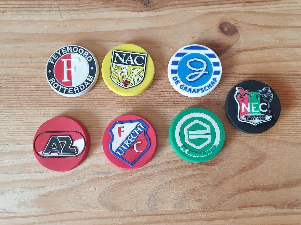 7 Supermarkt Plus eredivisie club magneten, Verzamelen, Supermarktacties, Plus, Ophalen of Verzenden