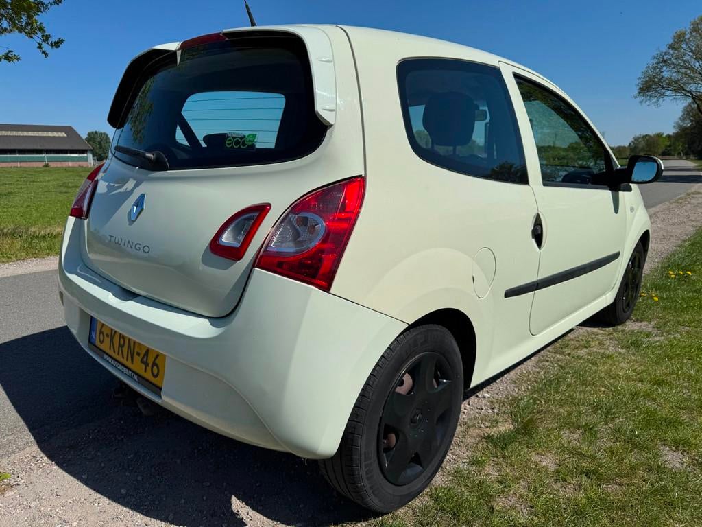 Renault Twingo 1.2 16V Collection met airco en trekhaak, Voorwielaandrijving, Gebruikt, 4 stoelen, Origineel Nederlands