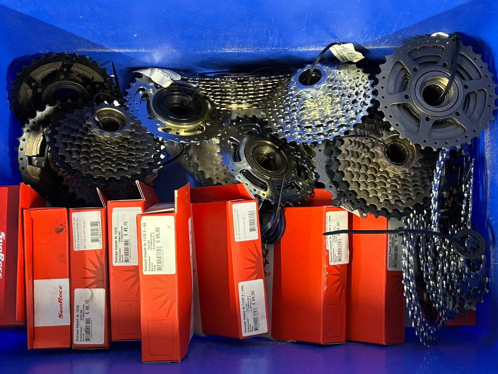 Diverse cassettes en tandwielsets, Ophalen, Zo goed als nieuw