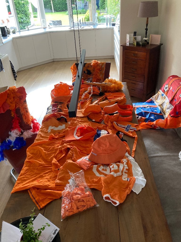 Holland WK artikelen, Ophalen, Oranje of Koningsdag