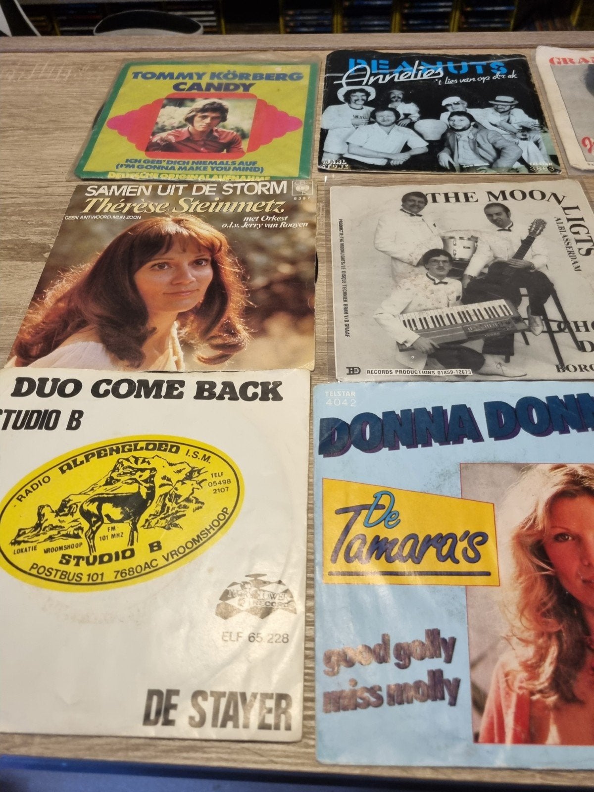 120 singles  enkele op foto, Ophalen, Gebruikt, Pop