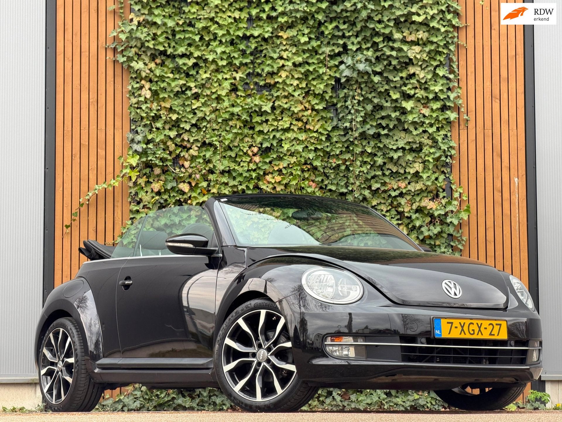 Volkswagen Beetle Cabriolet 1.2 TSI Design BlueMotion|STOEL, Voorwielaandrijving, Euro 5, Stof, Gebruikt