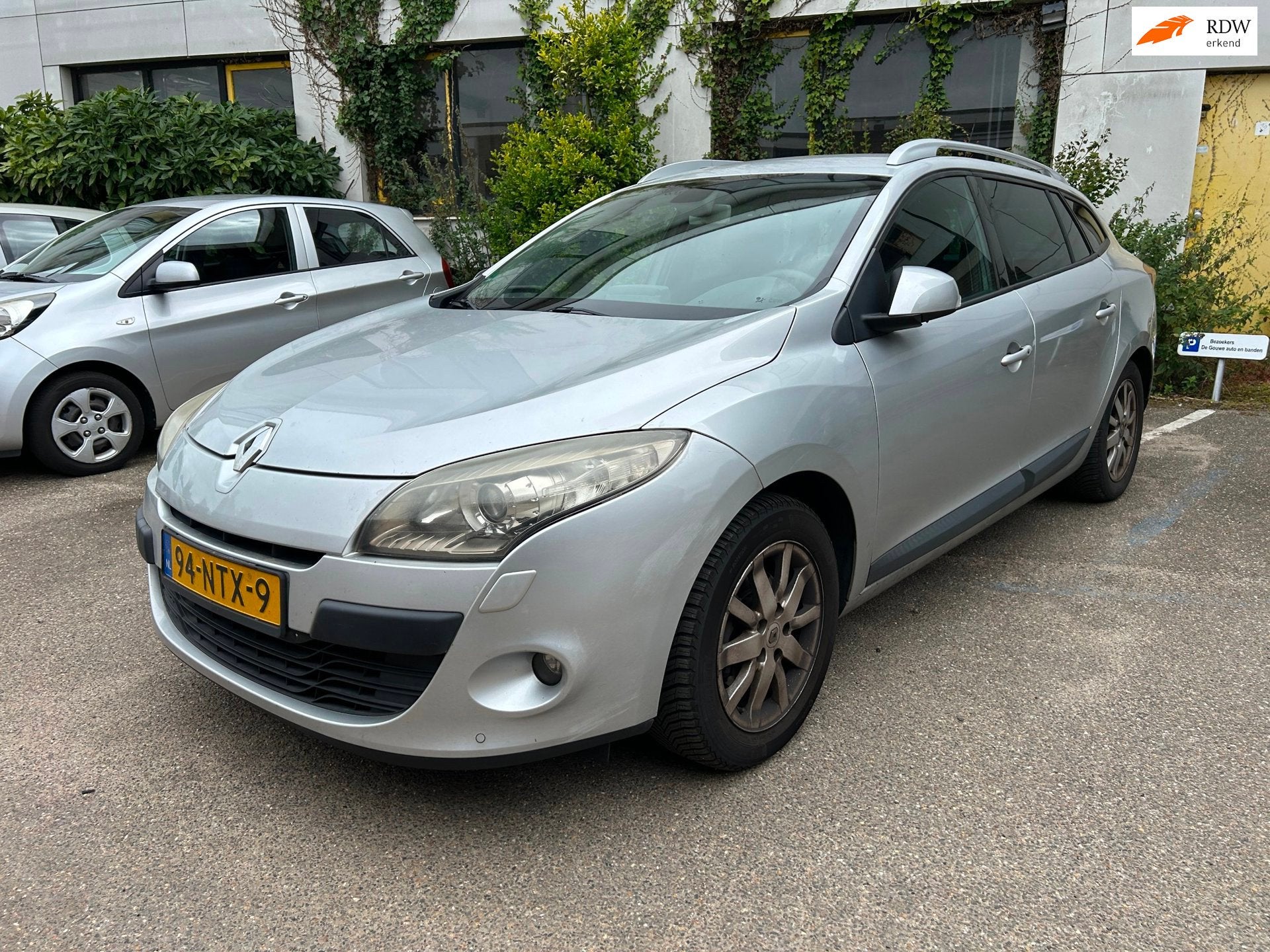 Renault Mégane Estate 1.4 TCe Dynamique / dealer onderhoude, Auto's, Voorwielaandrijving, Euro 5, Gebruikt, 4 cilinders