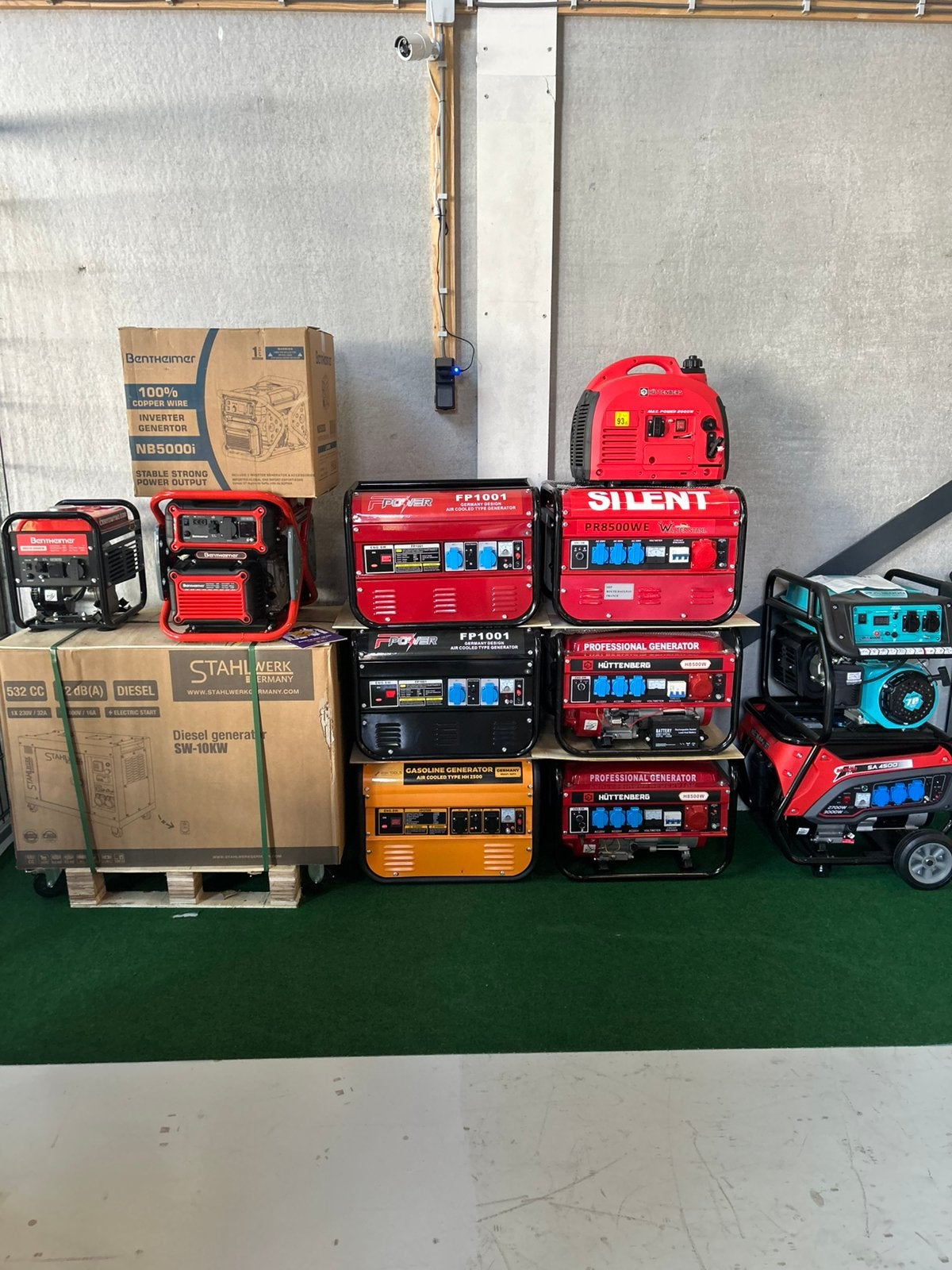 Nieuwe benzine en diesel aggregaten vanaf €140 met showroom, Ophalen, Huttenberg, Nieuw, Afspraakpunt.nl