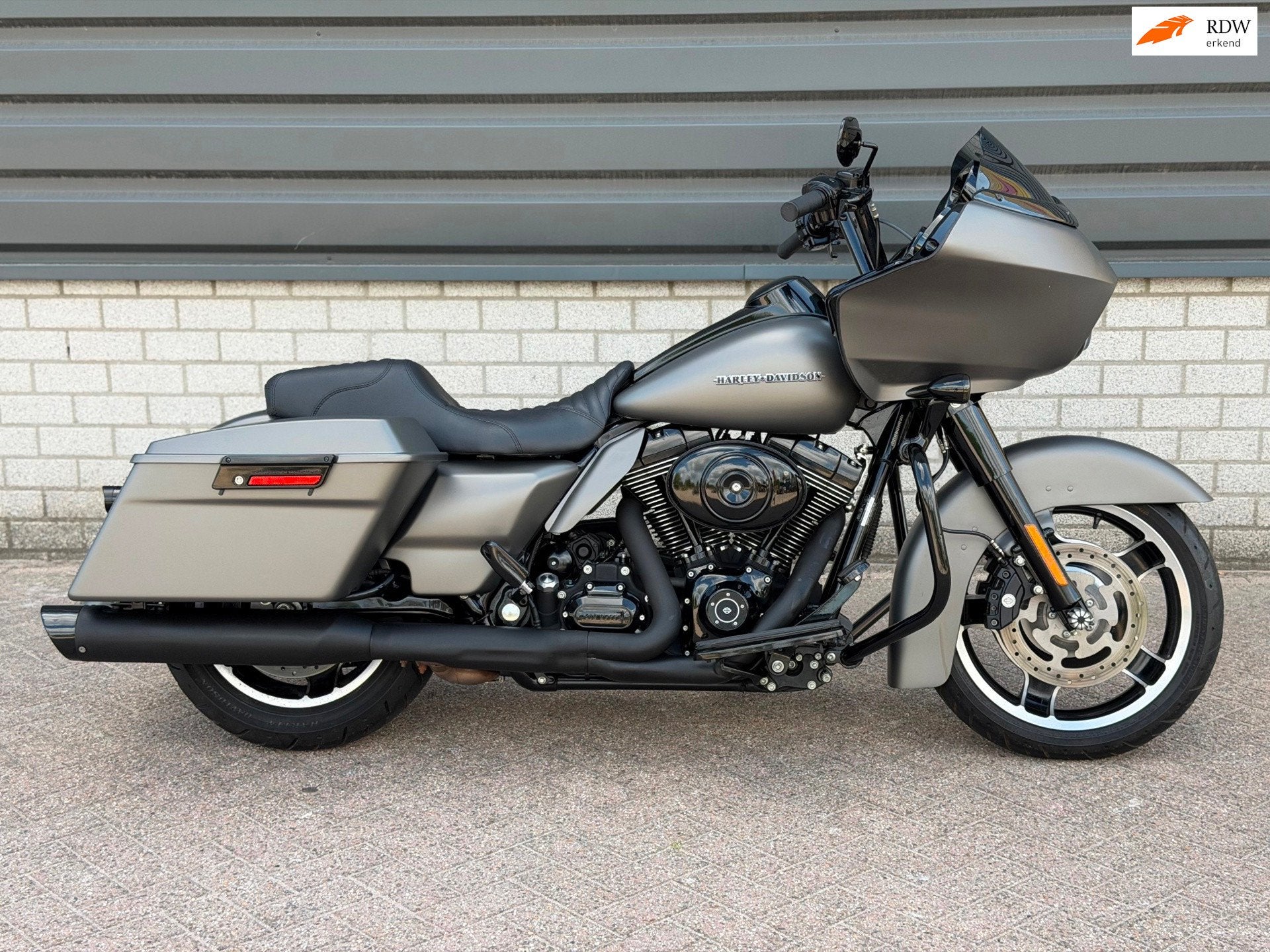 Harley Davidson FLTRX Road Glide 103 Black out / Gray TOPSTA, 1688 cc, Bedrijf, Meer dan 35 kW, Overig
