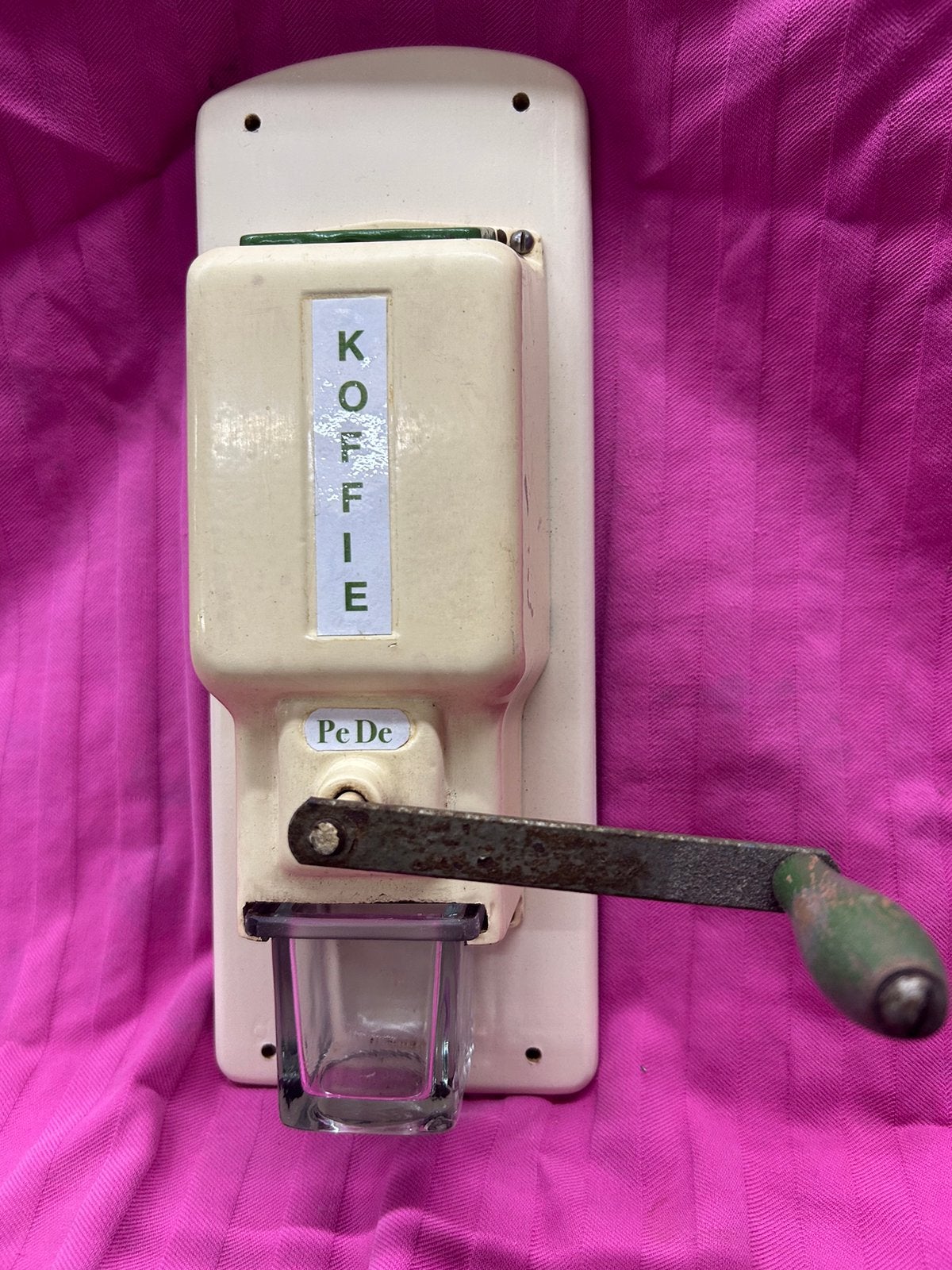 Koffiemolen Wandkoffiemolen Vintage met nieuw glazen bakje!!, Ophalen of Verzenden