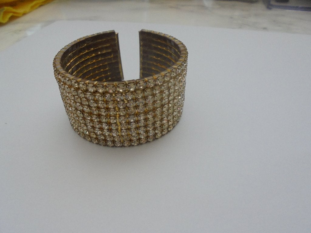 Manchet armband bezet met fonkelende strass steentjes, Overige materialen, Ophalen of Verzenden, Zo goed als nieuw, Goud