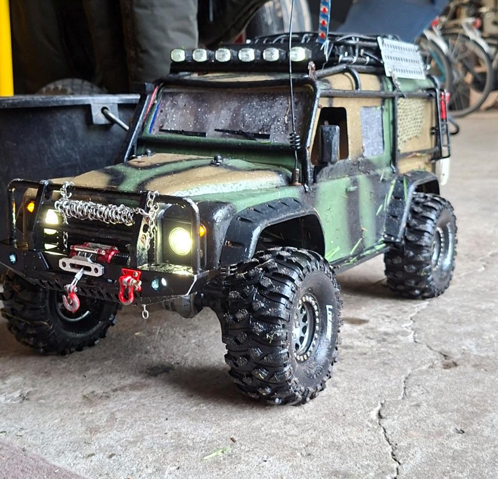 Traxxas TRX-4 Defender Crawler met Custom Leger Body, Gebruikt, Auto offroad, Schaal 1:10, RTR (Ready to Run)