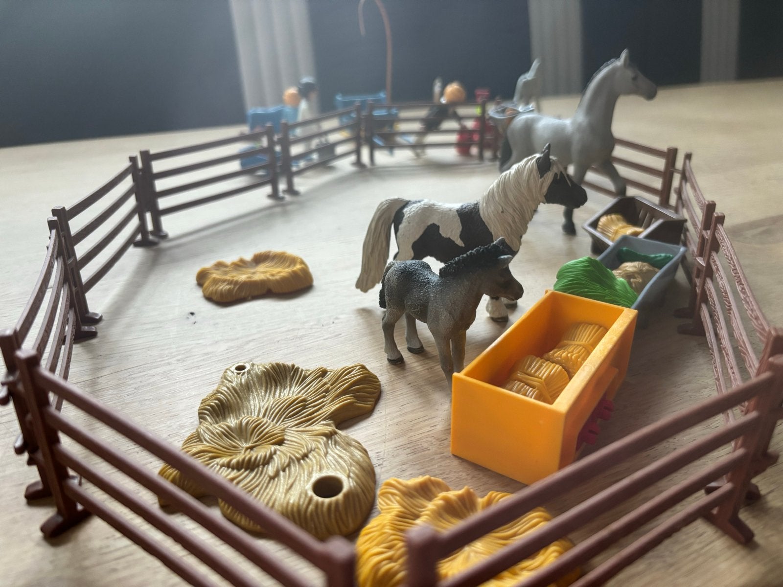 Leuke verzameling Schleich en Playmobil paarden en stal, Ophalen of Verzenden, Gebruikt, Jongen of Meisje