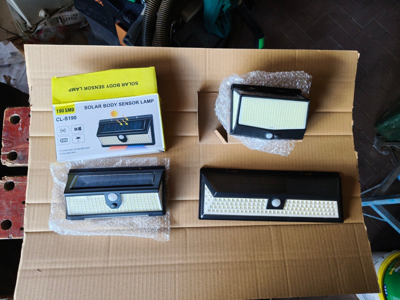 Nieuwe Solar LED Buitenlamp met Bewegingssensor, Zonne-energie, Kunststof, Led, Minder dan 50 watt