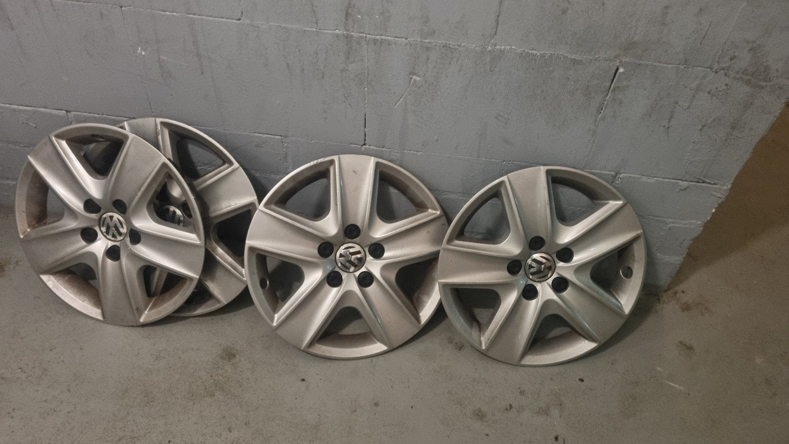 vw wel dopen 15 inch, Auto diversen, Ophalen of Verzenden