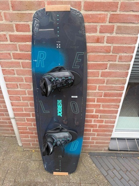 NIEUW Jobe Reload wakeboard 1.44 mtr + univ. bindingen tm 47, Ophalen of Verzenden, Nieuw