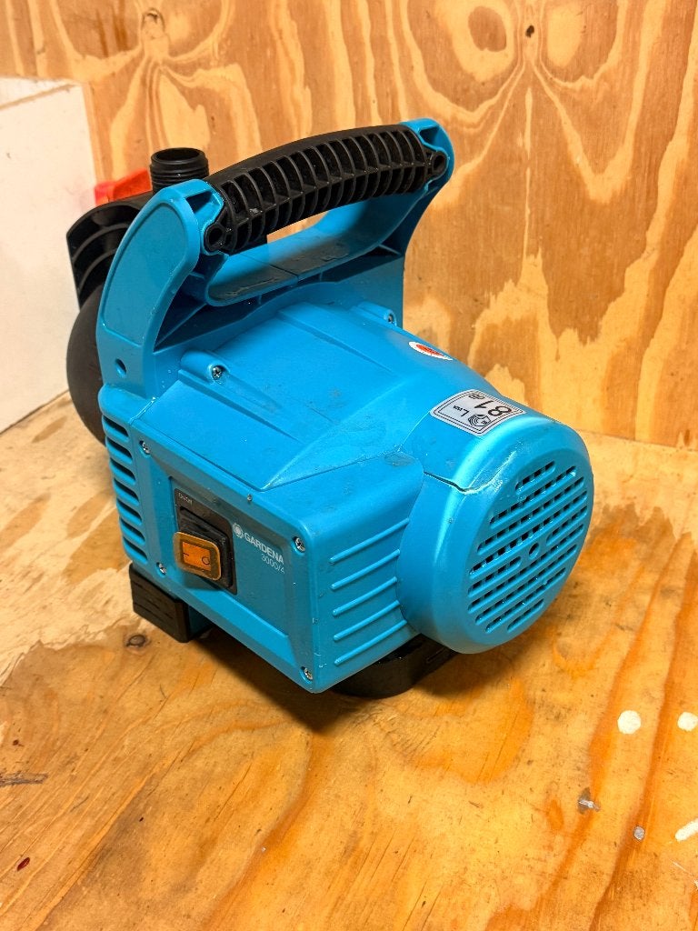 Gardena 3000/4 Tuinpomp 600W 3100 L/U, Ophalen of Verzenden, Gebruikt, Elektrisch, Regentonpomp