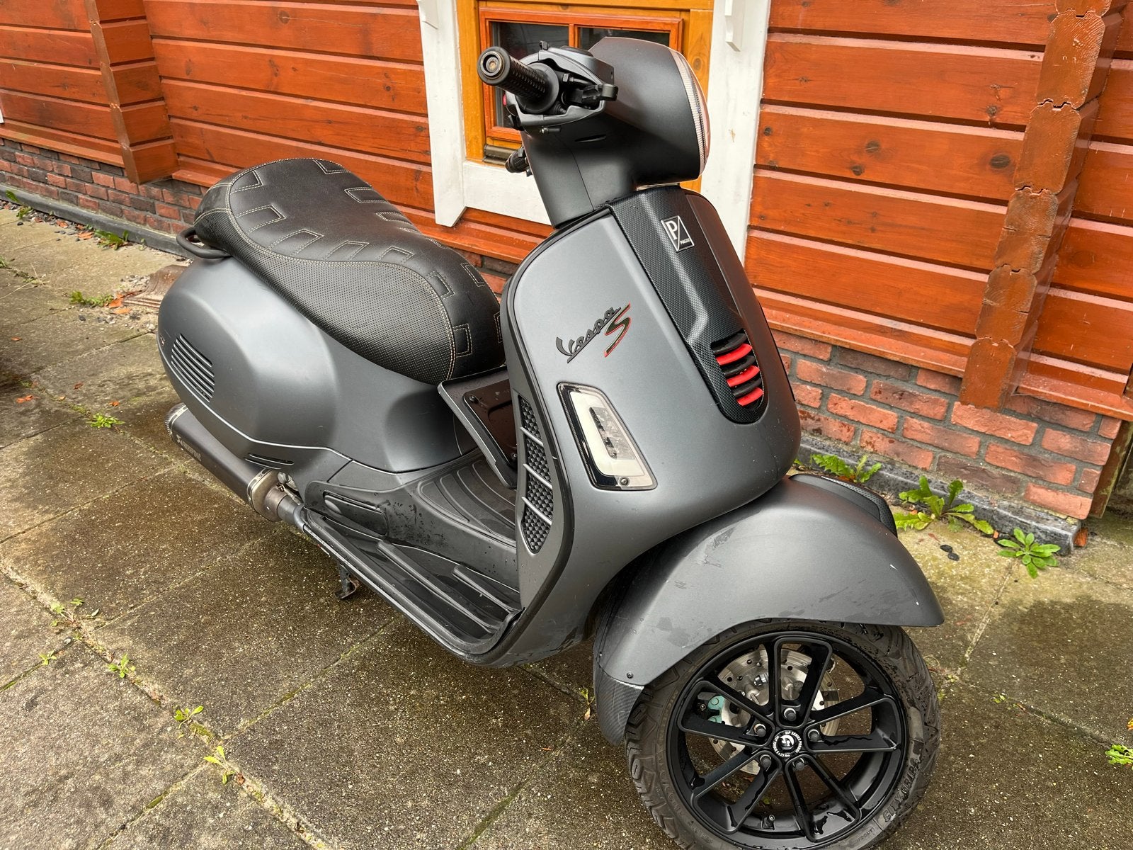 Vespa GTS 300cc 2011, Gebruikt, Overige modellen, Ophalen of Verzenden, Benzine