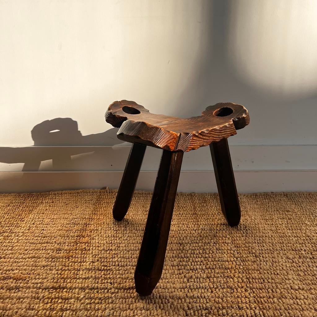 SALE Vintage brutalist spaans houten krukje, Huis en Inrichting, Krukjes, Ophalen, Vintage, Zo goed als nieuw, X
