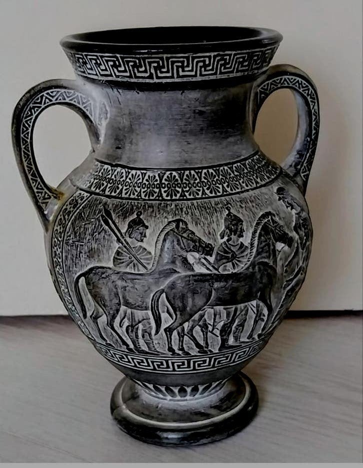 Decoratieve Griekse Vaas met Reliëf - 20x16 cm, Ophalen of Verzenden