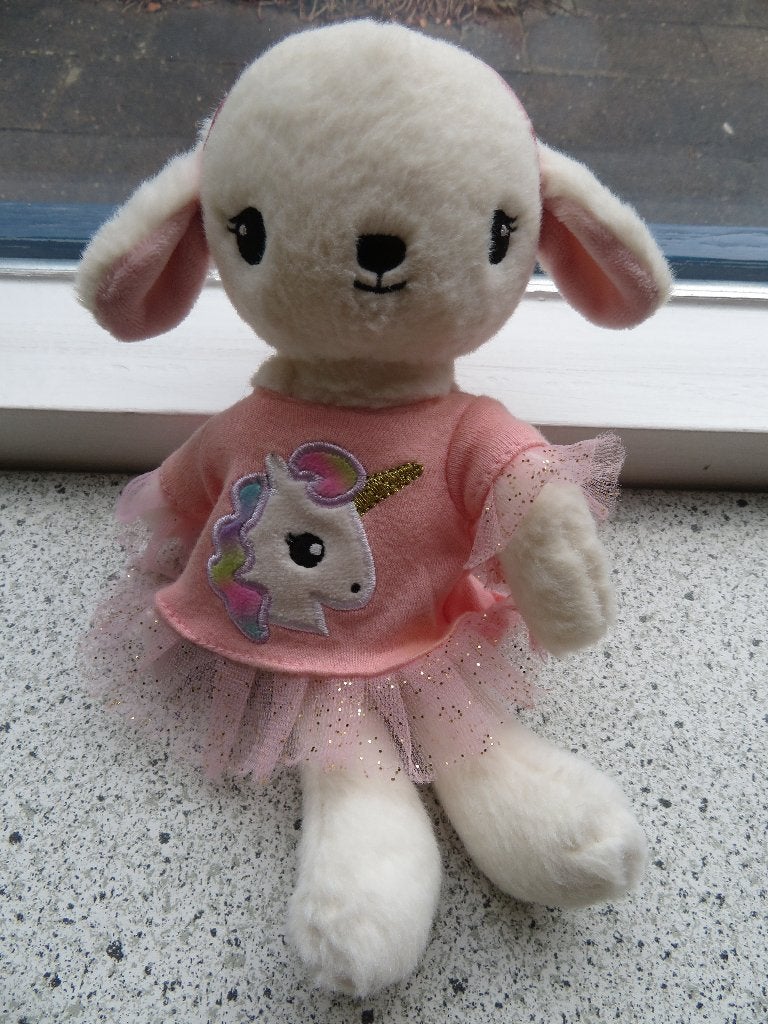 Lief schaapje in roze jurkje van H&M Hennes Mauritz, Ophalen of Verzenden, Zo goed als nieuw, Overige typen, Wasbaar