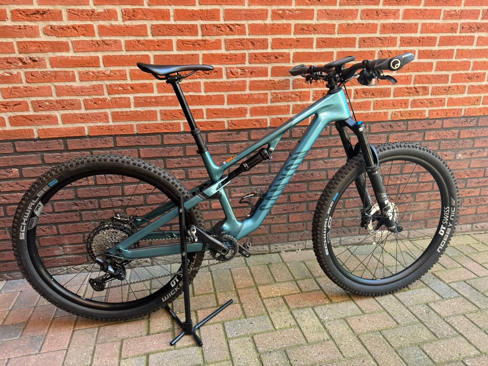 Canyon Neuron CF 9 MTB - Maat M - 2024 Zo goed als nieuw, Fully, 45 tot 49 cm, Zo goed als nieuw, Schijfrem