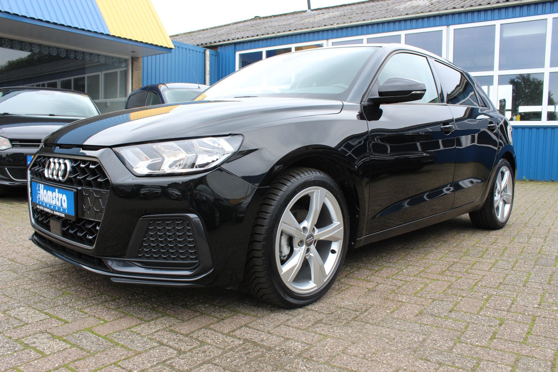 Audi A1 Sportback 25 TFSi "Advanced" Clima - Cruise - 5 deur, Voorwielaandrijving, Dealer onderhouden, Stof, Zwart