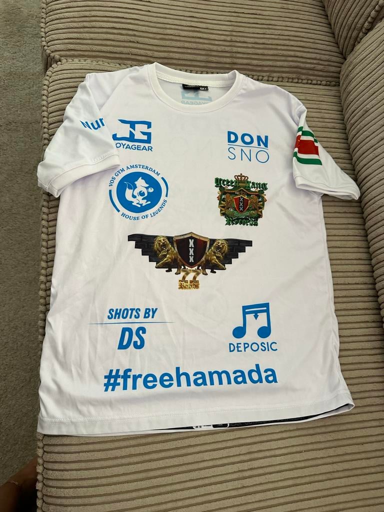Nieuw wit jongens T-shirt met Surinaamse vlag - Maat 164, Ophalen of Verzenden, Zo goed als nieuw