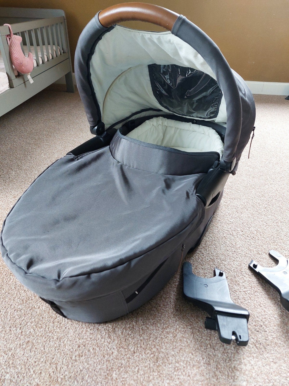 Mutsy Urban Nomad Kinderwagenbak met Adapters, Kinderen en Baby's, Kinderwagens en Combinaties, Ophalen