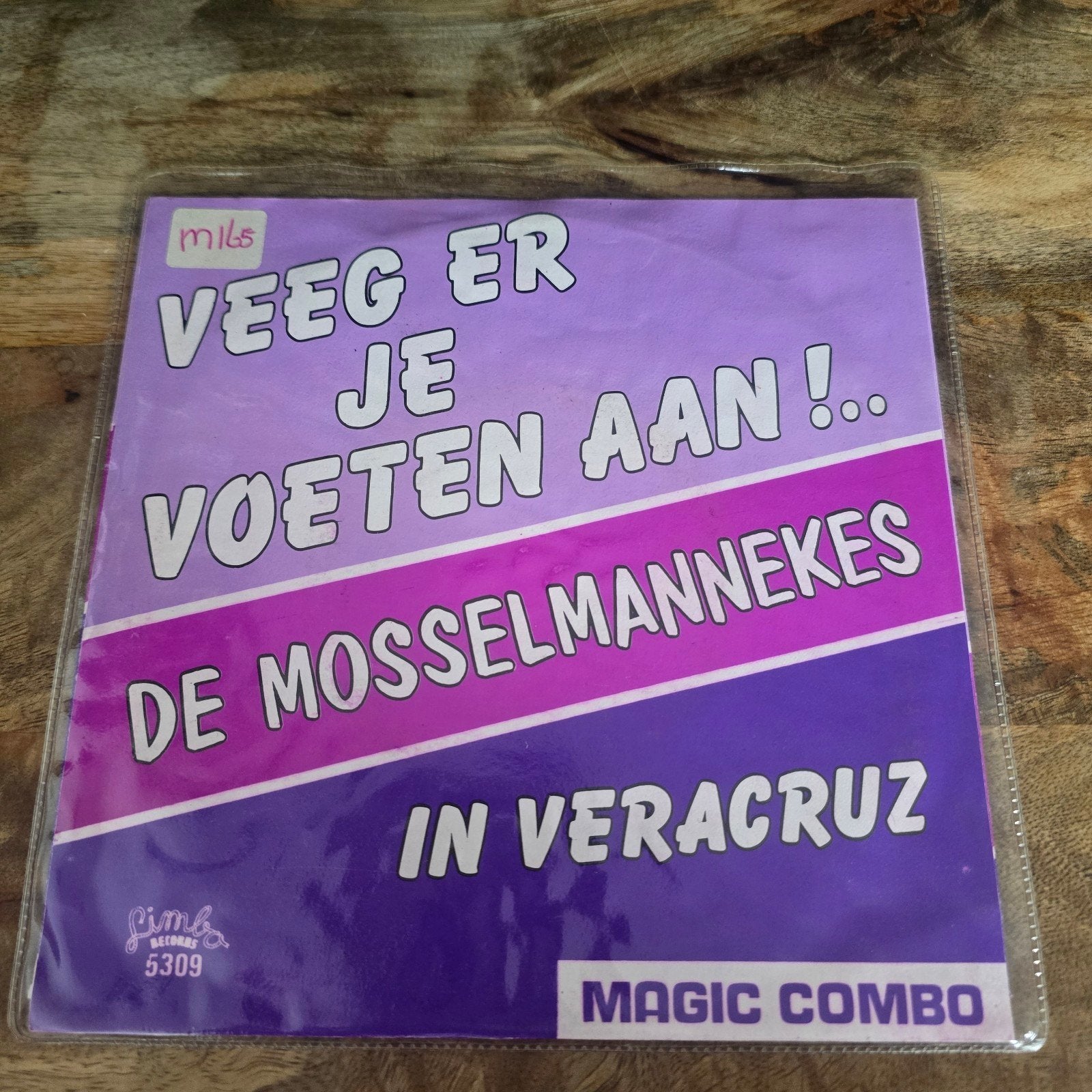 De Mosselmannekes - Veeg Er Je Voeten Aan! / In Veracruz, Gebruikt, 7 inch, EP, Nederlandstalig