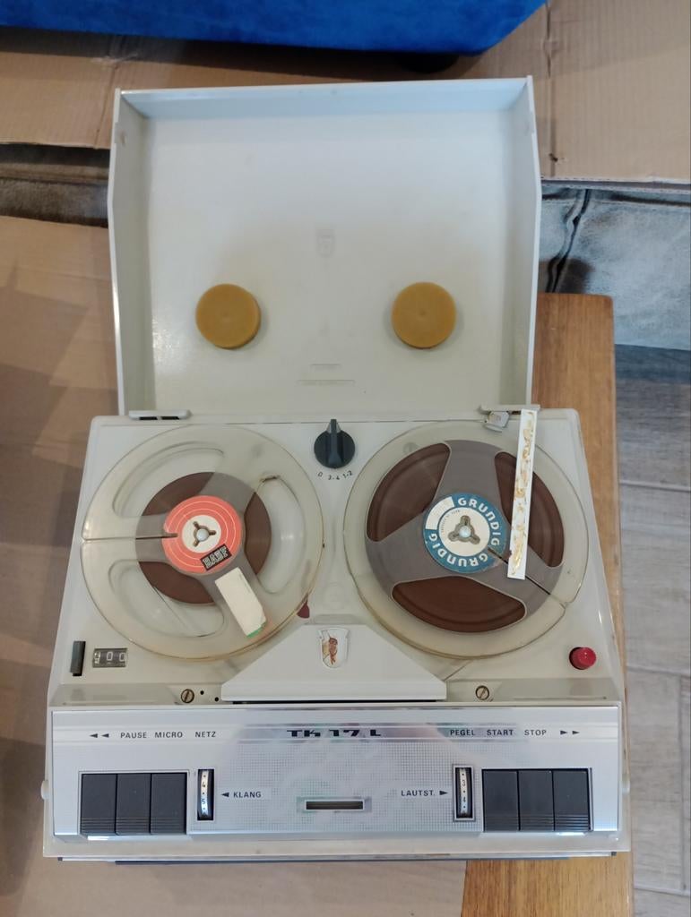 Grundig TK 17 deluxe h bandrecorder, Ophalen, Bandrecorder, Met banden
