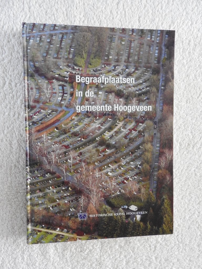 Begraafplaatsen in Hoogeveen, Ophalen of Verzenden, Zo goed als nieuw